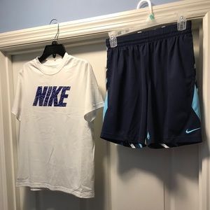 Boys nike set.